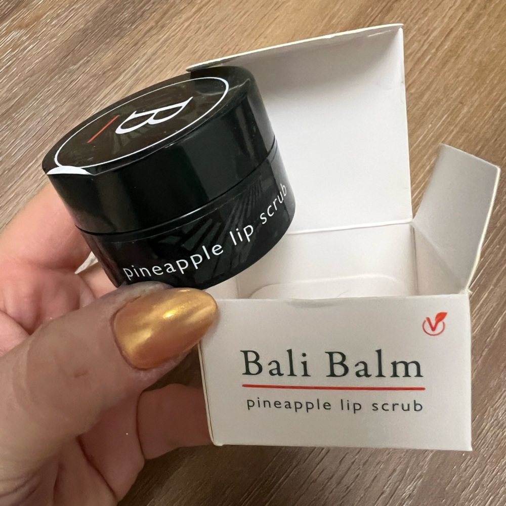 Bali Balm Pineapple Lip Scrub